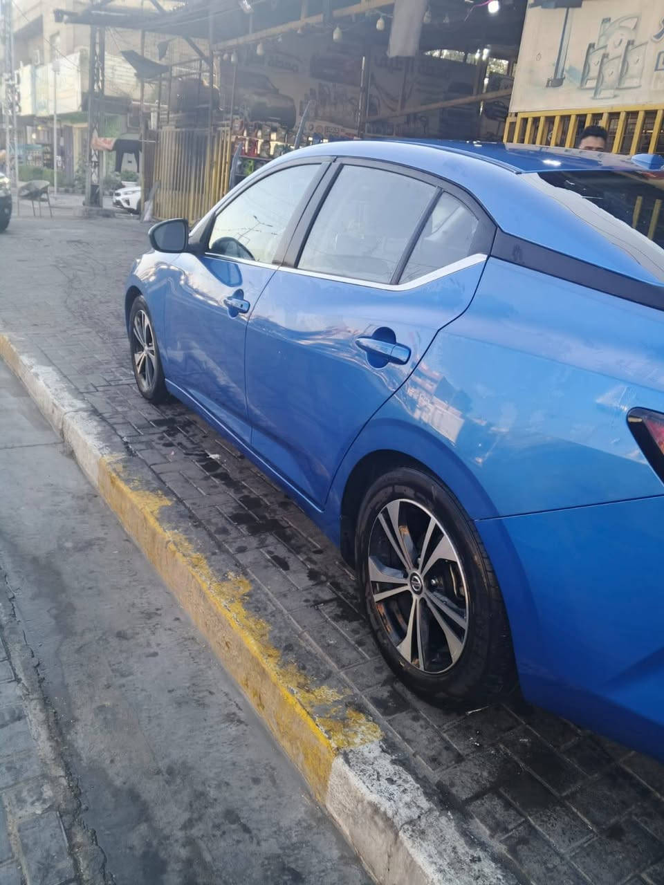 سنترا 21 حادثه باب سائق ميدل بلادي sv بيع مستعجل ب 110 ايرباك تكمه طاك  رقمها اربيل   رقم ***********

