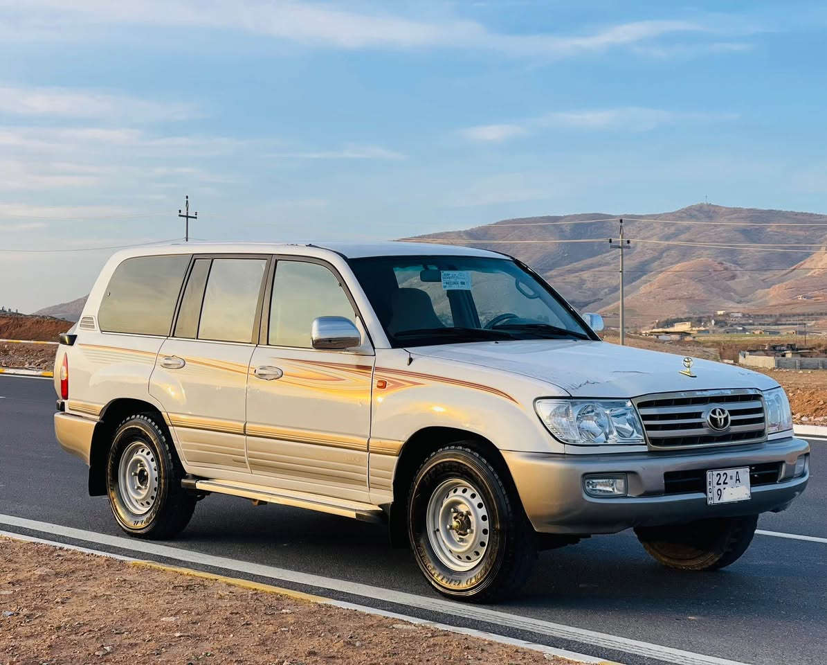 مۆنیکا ٢٠٠٢ رەقەم اصلی 
مواسەفات ٣ روبع ناو زەرد
گێڕ و مەکینەو اکسلی بە شەرت
سەنەوی نوێیە نە ناوی خۆمانە تحویل بە شەرت
دوو پارچە و پەڵەیەکی سبوخە بێ ناو
چوار تایەی نوێیە 
*********** كويسينجاك, أربيل
