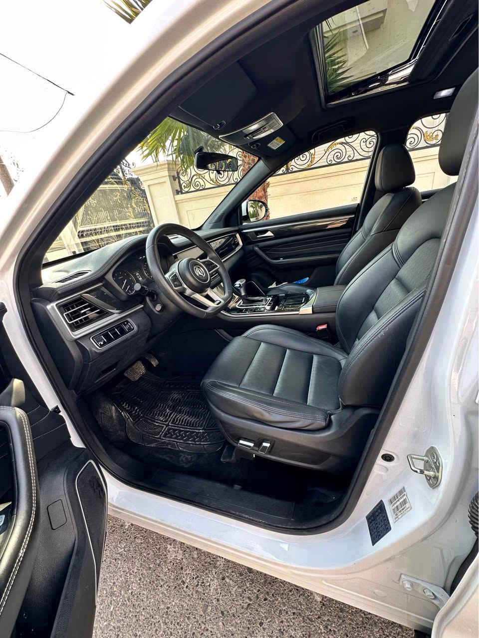 ‏Dongfeng ix7 دۆنگ فینگ 2023
 حەوت نەفەری 3 رێز کوشن مەکینە٤ بستۆنی ٢٠ی تۆربۆ
 سلاید بەسمە کوشن جلد برێک بەسمە اوتوهولد کامیرا شاشە کوشن جلد و کارەبایی ویل گەورە تحکم ستیرن
 تەنیا 42 هەزار کسلومتر رویشتووە لەسەر وەزعی شریکەیە
تەنیا دوو بست سبغی هەیە لە دەرگاکەی
بەشەرتی هەموو شتێک بەجوانی و پاکی ماوەتەوە 
سعر 133 و مجال
ژمارەی خاوەنەکەی 
*********** واتساب 
*********** واتساب أربيل, العراق
