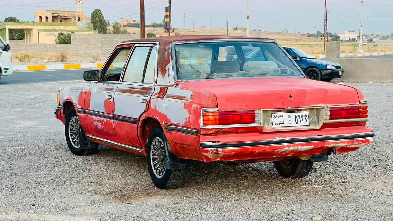 السلام عليكم 
سوبر للبيع موديل 1989
گير ومحرك شرط 
اربع تايرات جدد بل كارتون 
صدر امامي نضيف 
صدر خلفي عايزو دبلات 
تجي تفحص وتشوف 

السعر 15 وبيها مجال قليل 
***********
