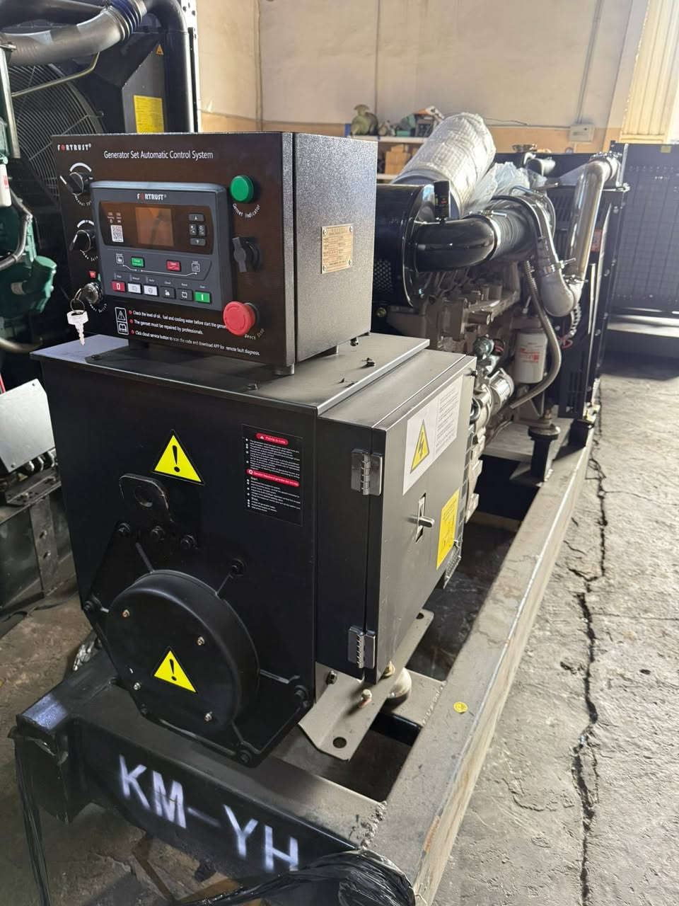 كمنز 102 12 ولف زيروو🆕
مولد كمنز 102 12 ولف 150kva حقيقي
مولد زيرو جديد ما مشتغل
مجدد بالكامل بشرط 
بردوكشن حماية بالكامل اطفاء وتشغيل ذاتي
للتواصل ***********
