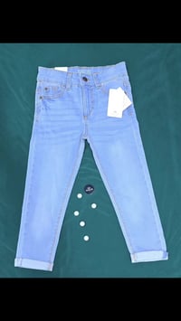 بنطلون كابوي ماركة بناتي + ولادي قياسات مختلفة  موديلات عديدة من عمر أ...