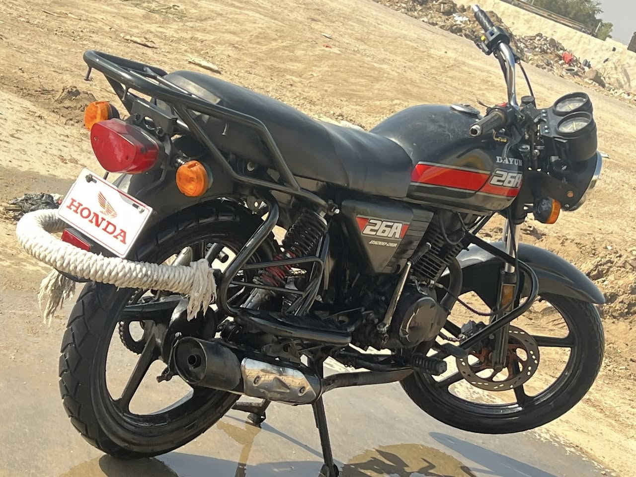 للبيع دايوان  موديل 21 مكاني جبله أوراق اصوالي *********** السعر مليون و150 وبيه مجال
