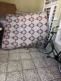 للبيع • سرير • أثاث منزلي