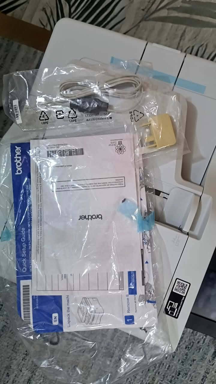 تتوفر طابعه برذر Mfc- 3760
نقص فقط حبر لون أسود


**إذا كنت صاحب هذا الإعلان وتريد حذفه لأي سبب، رجاءا أرسل رسالة إلى الدعم الفني**