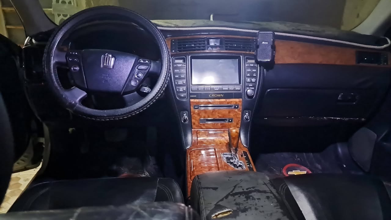 السلام عليكم شاهينة 2004 فول مكفولة من القص والعيب الشرعي والاصوليات جاهزة علة اخر حباية بيهة طخة خفيفة بالجاملغ الورة بسيطة رقم دولي الي تفيدة من البصرة اريد مراوس حسب القناعة وذا رقم بغداد افظل الي تفيدة يراسلني مكاني نجف… هاتف واتساب… *********** وبيكم خير ودللو
