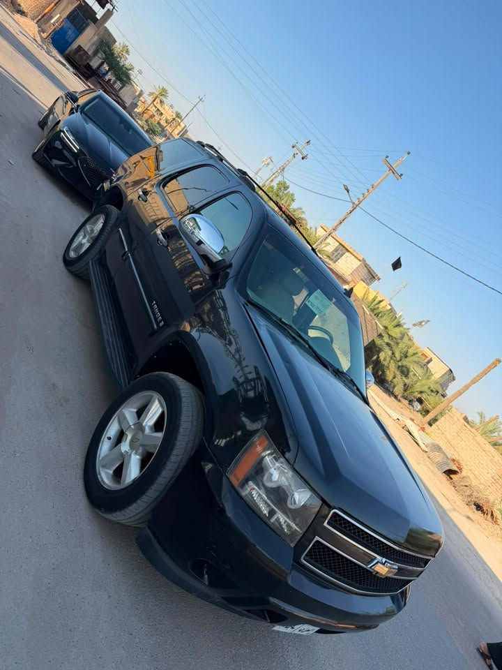 تاهو ادوات مديل 2008 فول LTZ ملكي جاهزه من كلشي فتحه باب خلفي شفط شاشه جبيره مكفوله من الكص والفتح وانتربول مكينه وكير جدد حداده تبريد كله جاهزه مكاني البصره السعر 73 وبيه مجال بصيط 
***********
