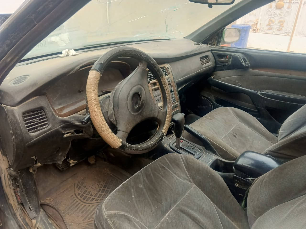 سلام عليكم كرونة موديل 93 ابيع بس مداور متروكة عايزة ادامة السعر 35 اخوان السيارة وصخة كلش ابد مامنضفة تحتاج هواي ترتيب لاتخابر تسأل شبيها مابيها سيارة مال تعمير ***********,,,***********
