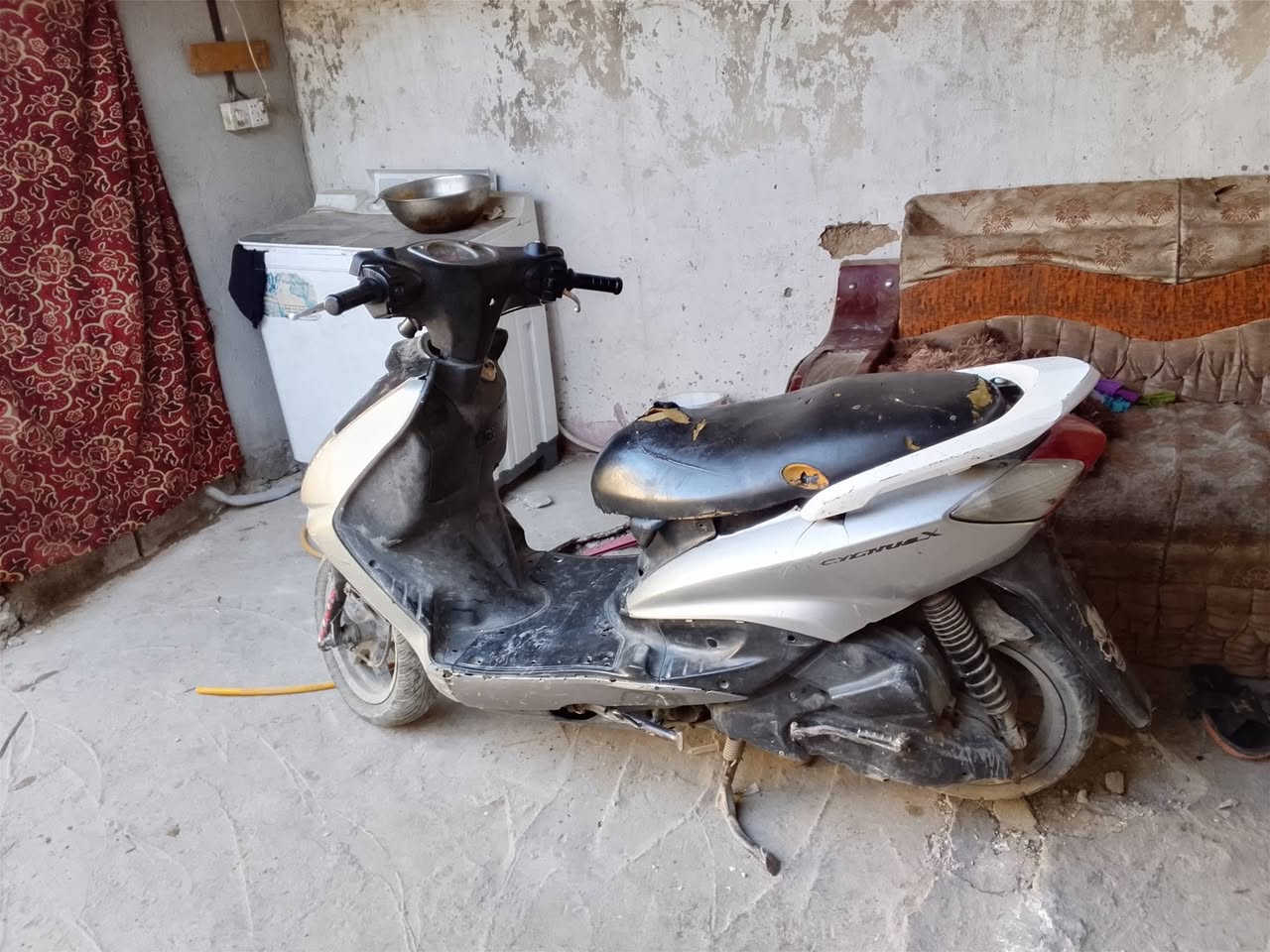 السلام عليكم مره خصت مدير اكروب المحترم شباب درجه سكنس سرعتها 110الدراجه مثل مواضح عندك نضيفه بس بيها صوت طلع وتخربط مكاني شعله جكوك السعر 175وبيها مجال ***********
