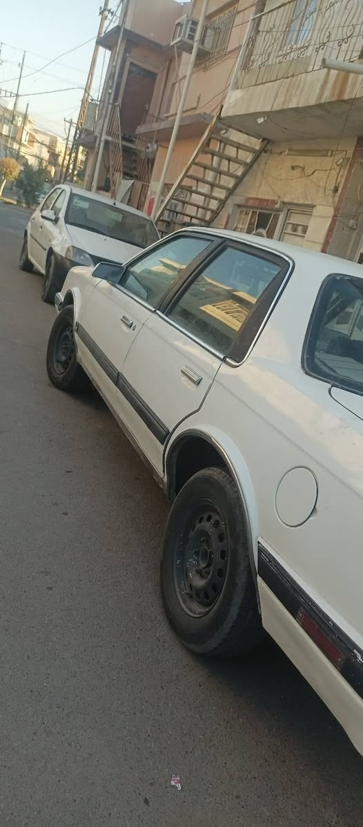 سيارة ولدز أمريكي 6 سلندر نظيفه مكينة وكير بلادي نظيف
عنوان بغداد سعرة ٣٥ ورقة الي شراي يراسل أو يتصل ***********
رقم صدامي 
ما عليه غرامه 
الي يحب يشتري يراسل اخوان 
هذا كامل الاستفسار 
تاير زوج امامي جديد
باتري جديد 
دوشمه سقفيه جديد 
لون داخل سيارة كله ازرق
