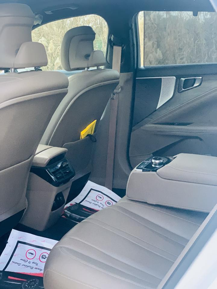 🚗 للبيع: Kia K8 موديل 2023 – فئة VIP فل كامل – وارد خليجي من نيم الشمالية

سيارة لون ابيض تجمع بين الفخامة والأداء الرياضي بمحرك 6 سلندر سعة 3.5  مع ناقل حركة 8 سرعات ماوس، انسيابية عالية وثبات ممتاز.

🔹 ابواب بصمة + تشغيل وإطفاء عن بعد
🔹 مقاعد جلد كهرباء (تدفئة + تبريد)
🔹 تبريد خلفي + ستائر خلفية كهربائية
🔹 تحكم لمس أمامي وتحكم مستقل خلفي
🔹 تكييف مناخي منفصل
🔹 شاشة كبيرة تدعم Apple CarPlay و Android Auto
🔹 جنطة كهربائية فتح وغلق عن بعد
🔹 مواصفات إضافية عديدة

📊 الممشى: 87,000 كم
🛡 مكفولة كفالة عامة (ضربة، صبغ)
🚦هزة جديدة 2026
📄 سنوية جديدة
👤 السيارة باسم المالك مباشرة

📍 الموقع: بغداد – السيدية
📞 *********** (متوفر واتساب)
