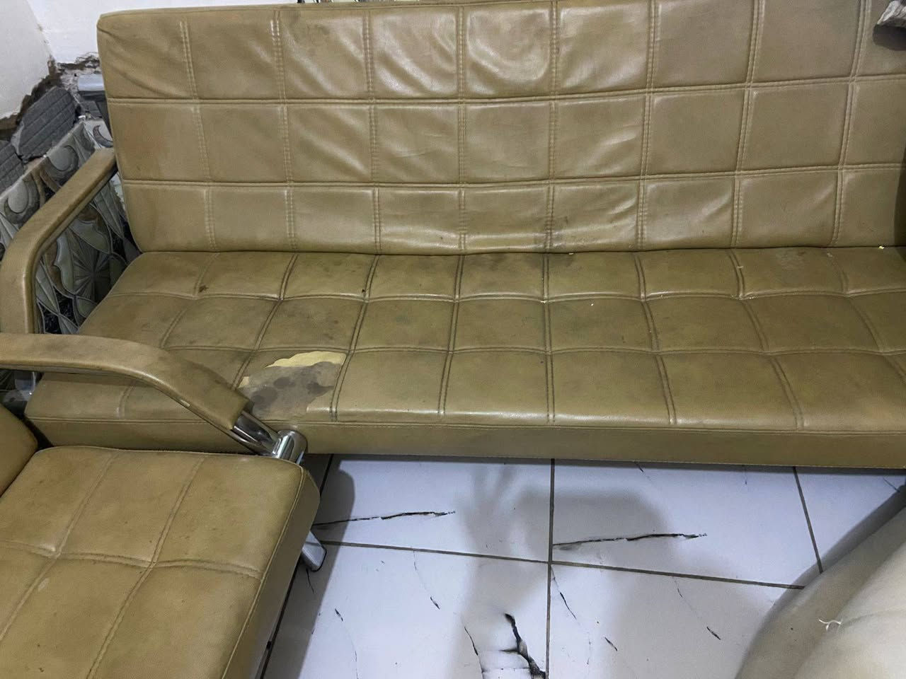 السلام عليكم ميز مكتبي وتخم مكتبي للبيع استعمال قليل سعر 250


**إذا كنت صاحب هذا الإعلان وتريد حذفه لأي سبب، رجاءا أرسل رسالة إلى الدعم الفني**