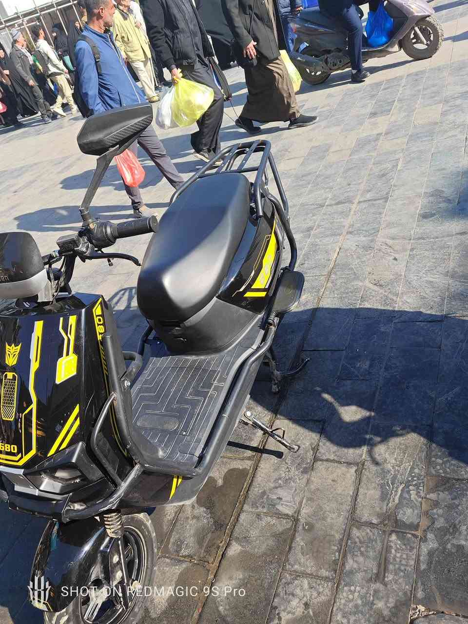 سلام عليكم دراجه شحن مثل ماموضح بل صوره نضيفه السعر (725) وبيها مجال الطيبين الاستفسار خاص او على الرقم ***********
العنوان بغداد الكاظميه
