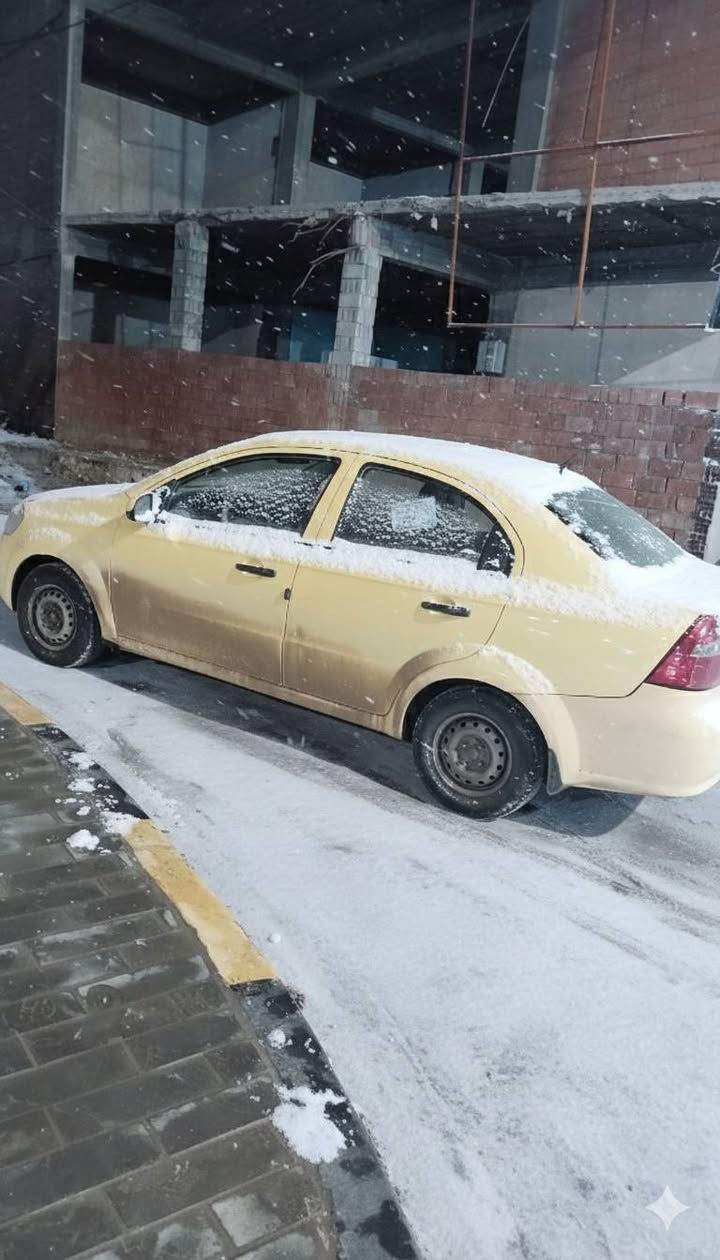 2009 مكينه وقير اوتوماتيك سياره مقفوله غرامه وهيام صفراء رقم انجليزي سياره باسميه سياره مال جناي سياره حلوه وناعمه حداديه كامله امان وخلفي تبريد تدفئه معروضه 57 وبيها مجال ***********
