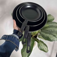 سيت طاوة اصلي 3 قطع بل باكيت بي مانع التصاق هيكل مالته متين وحواف مالت...