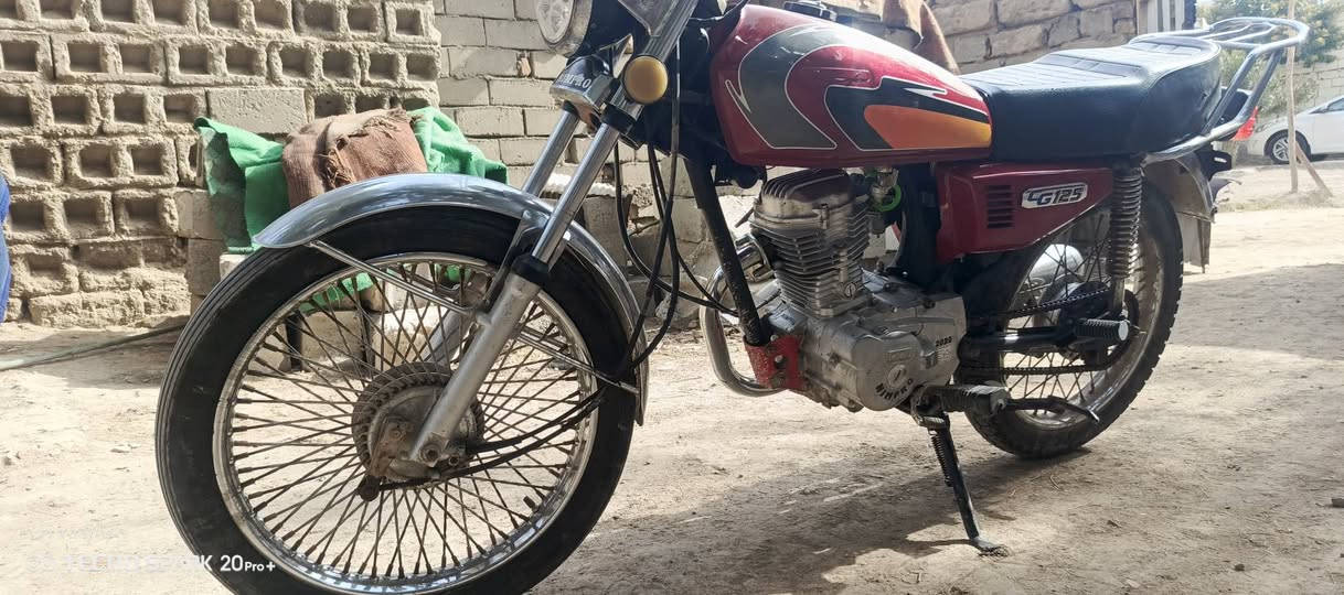 نامة برو للبيع الموديل 20 اوراق اصولي الدراجة مال جناي شغل وطلع وين ما تريد كهربائيات شغالة
السعر  550 
العنوان ديوانية المركز 
***********
