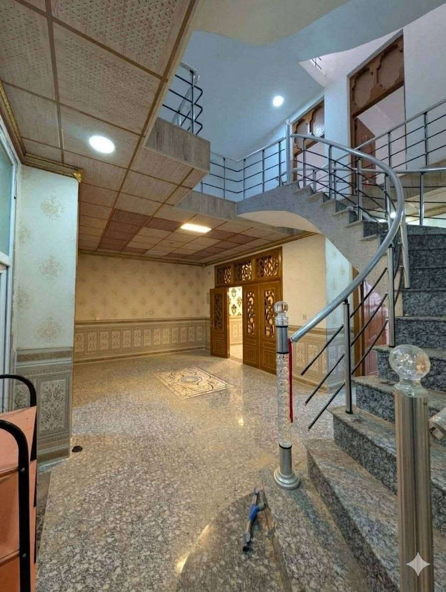 عروضنا اليوم 
دار للبيع بناء حديث سنه 2021
الموقع 🌍 حي الصحه 
 خلف  مارينا 
مساحه الدار 220م🏠
خدمات متوفره كامله 
محتويات الدار طابقين.....
🏠الطابق الأرضي الاول
صاله 
هول 
مطبخ 
غرفه نوم عدد 1 
مجمع صحيات 
🏠الطابق الثاني.....
غرفه نوم عدد 3
مجمع صحيات 
علما الدار فارغ تسليم مباشر 
غير مسكون 
اي استفسار او الاتصال على الارقام التاليه 📞 📱 📱 📱 📱 
***********
***********
