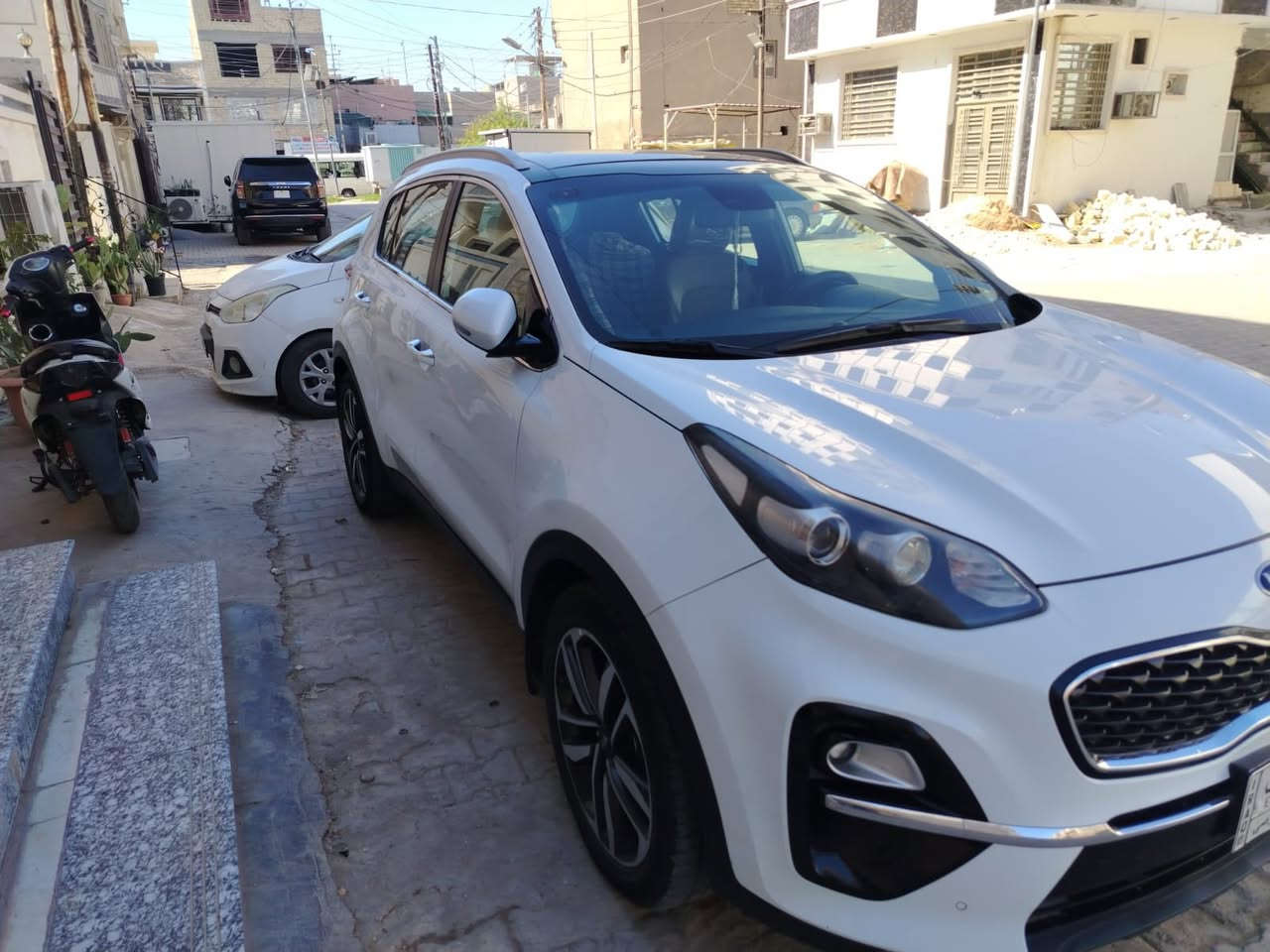 كيا سبورتج موديل١٩ خليجي.  مواصفاتها  داخل حمصي كشنات جلد ومخمل بنوراما حساسات امامي خلفي مري شفط ماشيه ١٠٨ كليو ملاحضه السياره بيها ايرباك اجلكم الله ضربت جلب فطر بلدعاميه وشخط بلبنيد
وبارد باب العبري اسفل الباب
والباب الثاني بي اقل الشبر
مكانه الشالجيه رقم بغداد بسمنا
سعر ١٨٥ وبيه مجال اومراوس توسان ٢٥


**إذا كنت صاحب هذا الإعلان وتريد حذفه لأي سبب، رجاءا أرسل رسالة إلى الدعم الفني**