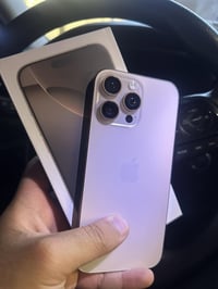 ايفون ١٦ برو نامس ذ٢٥٦ بطاريه ١٠٠ مشحون ٩٤ مره شرق اوسط ماستر بعده داخ...