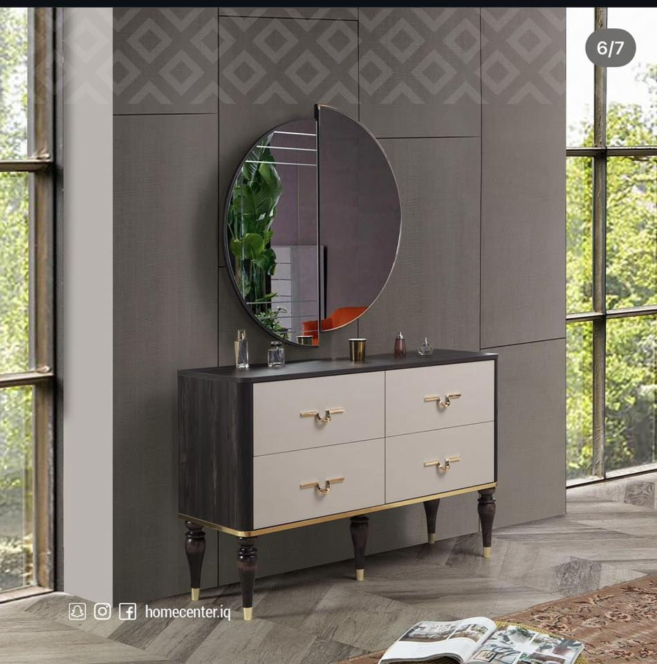 غرفة نوم للبيع مشتريتها من هوم سنتر 
سعر بيع ١.٣٥٠.٠٠٠ 
الغرفة تكمة و الفراش بي خزن 
للتواصل واتس اب 
***********
