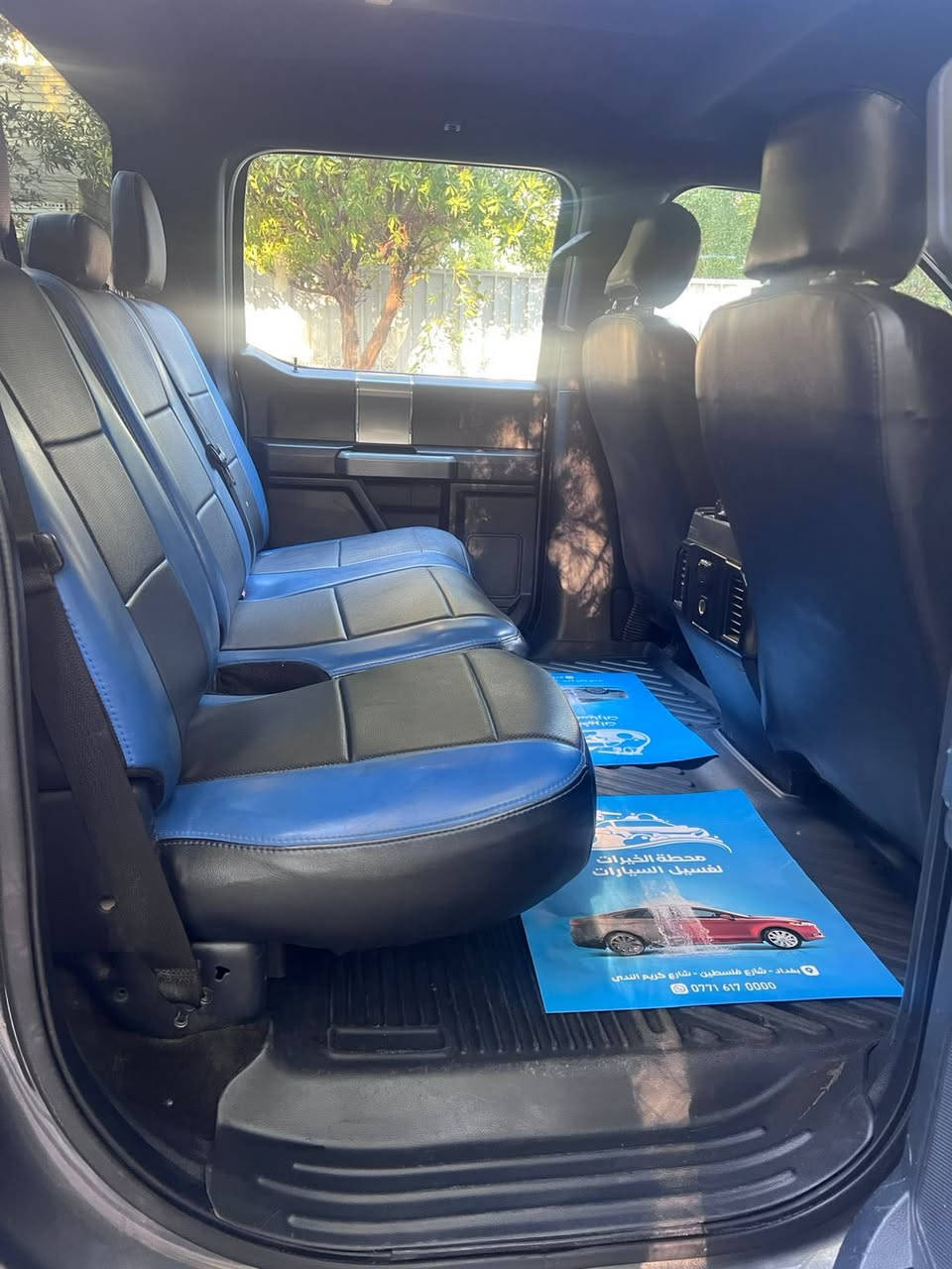 السلام عليكم 
للبيع فورد f150 xlt 2015
باب طويل بدي قصير
كير طرح كشن منفصل بيها درج باب البدي
شاد شاشه اصلي للمسجل
بيها غطاء بدي
وارد امريكي كلين 
مكينه 5000 8 سلندر 
بيها منظومة غاز يعني انسى الصرف 
السياره خير من الله 
كير مكينه حداديه مكفول
مسويلها ادامة كامله
تخم تاير جديد
بيهه بارد بالبدي عكس السايق
السعر 210 
للتواصل ***********
