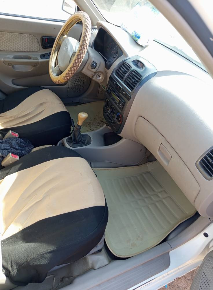 سلام عليكم فيرنا موديل ١٤ خصوصي ابيض رقم دولي بأسمي مكان بابل مركز كير محرك تدفئه تبريد حداديه كله مكفول الكشر بي ملاحظات بسيطه سياره جاهزه دوشمه جديده السعر ٧٠ ورقه *********** حلة, بابل
