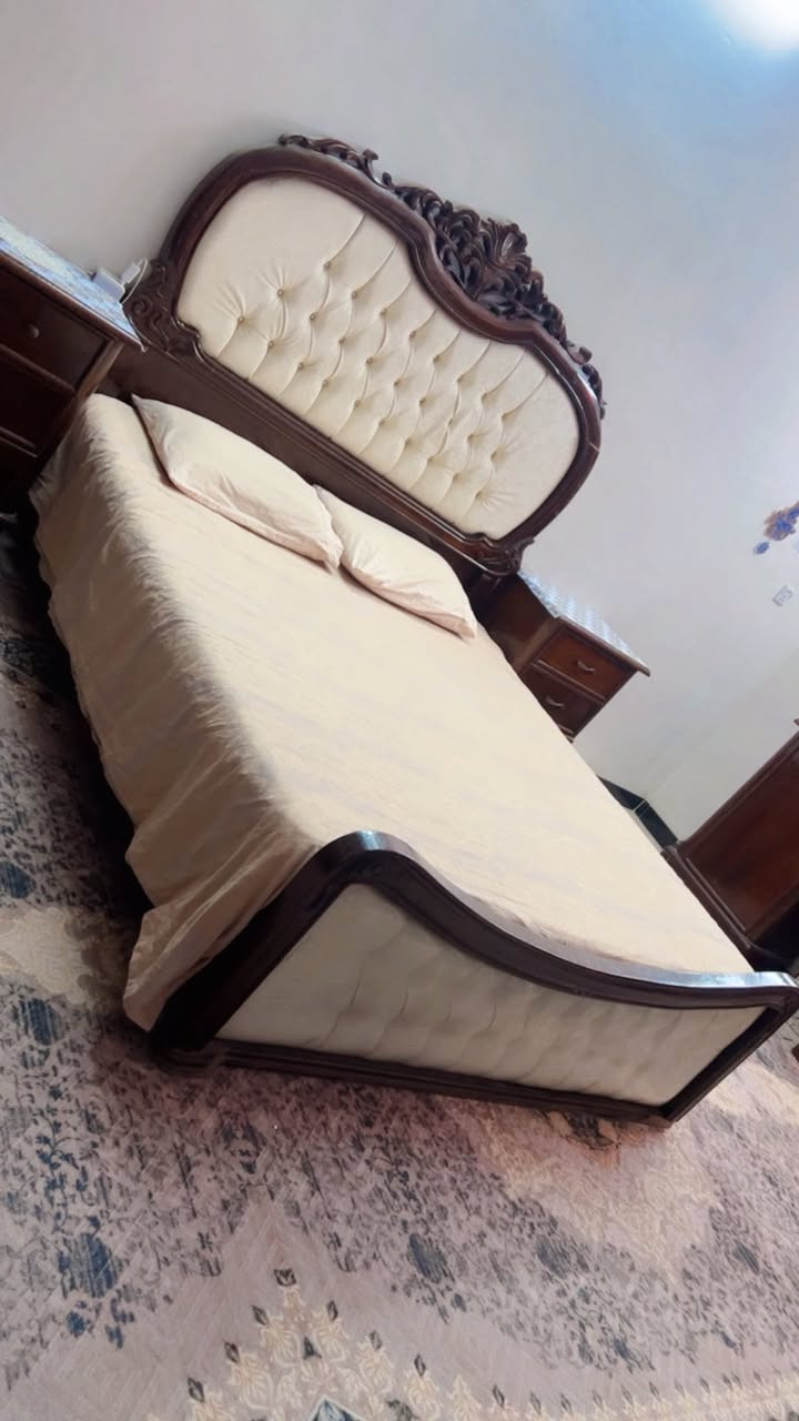 غرفه نوم
السلام عليكم 
غرفه نوم للبيع 
صاج عراقي ثقيل تكمه درجه اولى فصال مصري نضيفه


**إذا كنت صاحب هذا الإعلان وتريد حذفه لأي سبب، رجاءا أرسل رسالة إلى الدعم الفني**