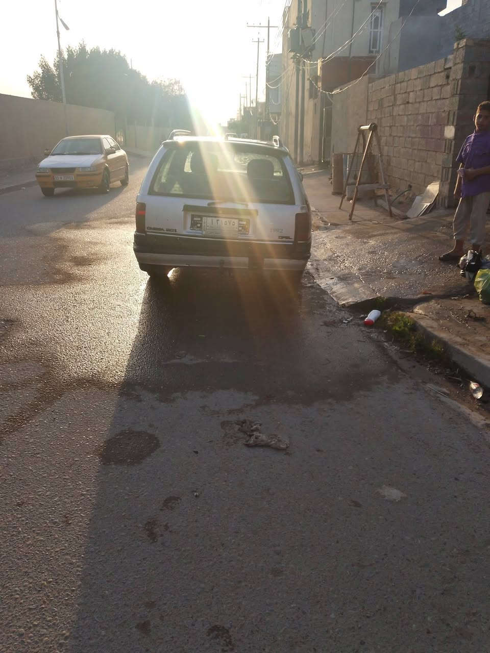 السلام عليكم سيارة للبيع بسعر مناسبه***********
