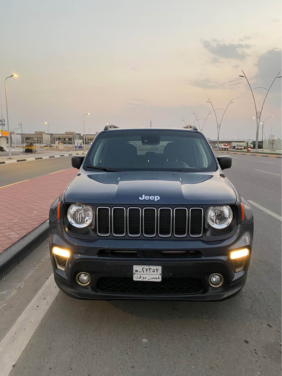 رنكد 2022 مكفوله. كفاله عامه  لا تبديل ولا صبغ ولا غرق. حادثها بلدعاميه. جوه حره بدون رقم. ماشيه 23 الف 
مكانها البصره سعرها 113 ورقه  وماكو بهذا السعر لو تفر العراق كله 
***********
*********** البصرة, العراق
