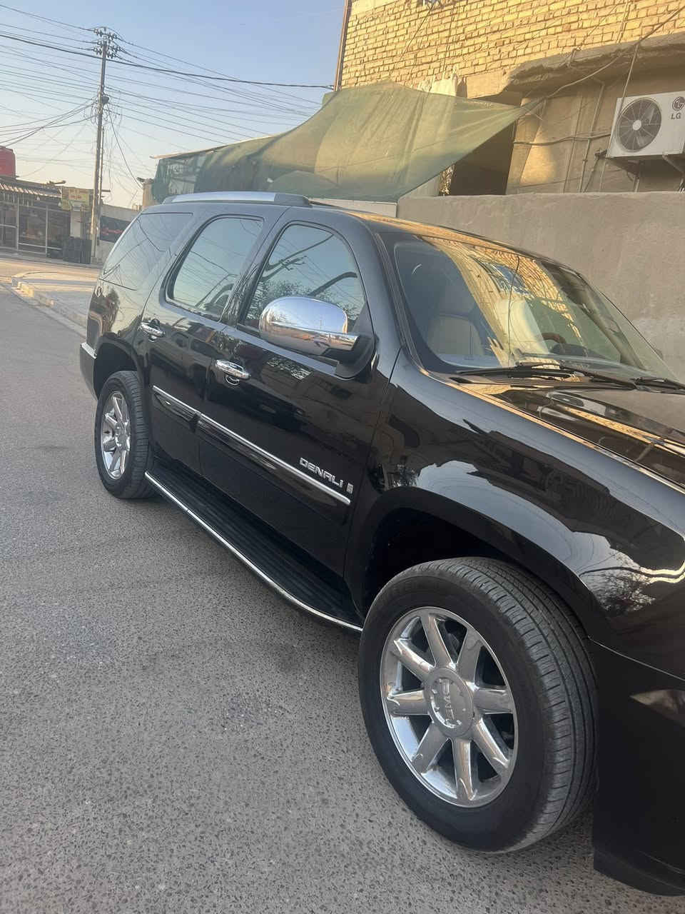 سلام عليكم جمسي يوكن 2008
خليجي  رقم دولي هزه جديدة سنويه جديدة
بيهة قطعتين صبغ فغط الباقي كفاله
سعر 190بيهة مجال
سيارة جديدة خير من الله ماتصرف عليهة شي
عنوان البصرة تحسينيه
رقم ***********
