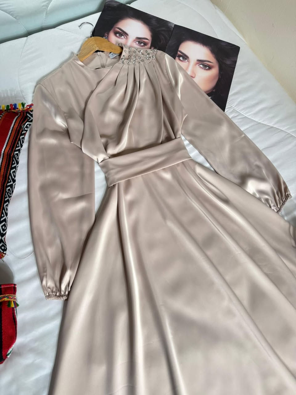 فستان ملكي❤‍🩹
🎀🎀🎀🎀
خامة ستن زارة تركي 
38-40-42-44-46
🎀🎀🍒🍒🍒🍒
بشت مع بينصل❤‍🩹
🎀🎀🎀🎀🎀🎀
خامة هوريم دابل تركي
40-42-44-46-48-50
🍒🍒🍒🍒🍒🍒🍒
توصيل جميع محافظات العراق


**إذا كنت صاحب هذا الإعلان وتريد حذفه لأي سبب، رجاءا أرسل رسالة إلى الدعم الفني**