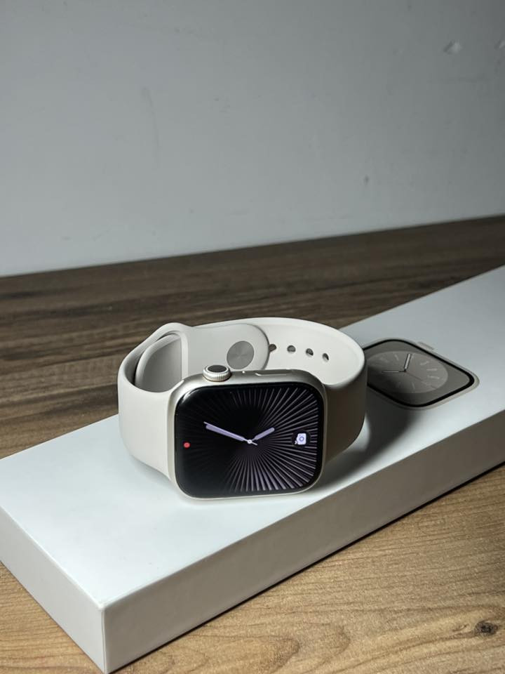 ‏‎ساعة ابل واج سيريس 8
‏‎حجمها : 45 mm

‏‎نسبة البطارية : 95 %

‏‎نسبة النظافه : 100 %

‏‎لون : ستار لايت starlight

للتواصل على هذا الرقم واتساب فقط

***********
