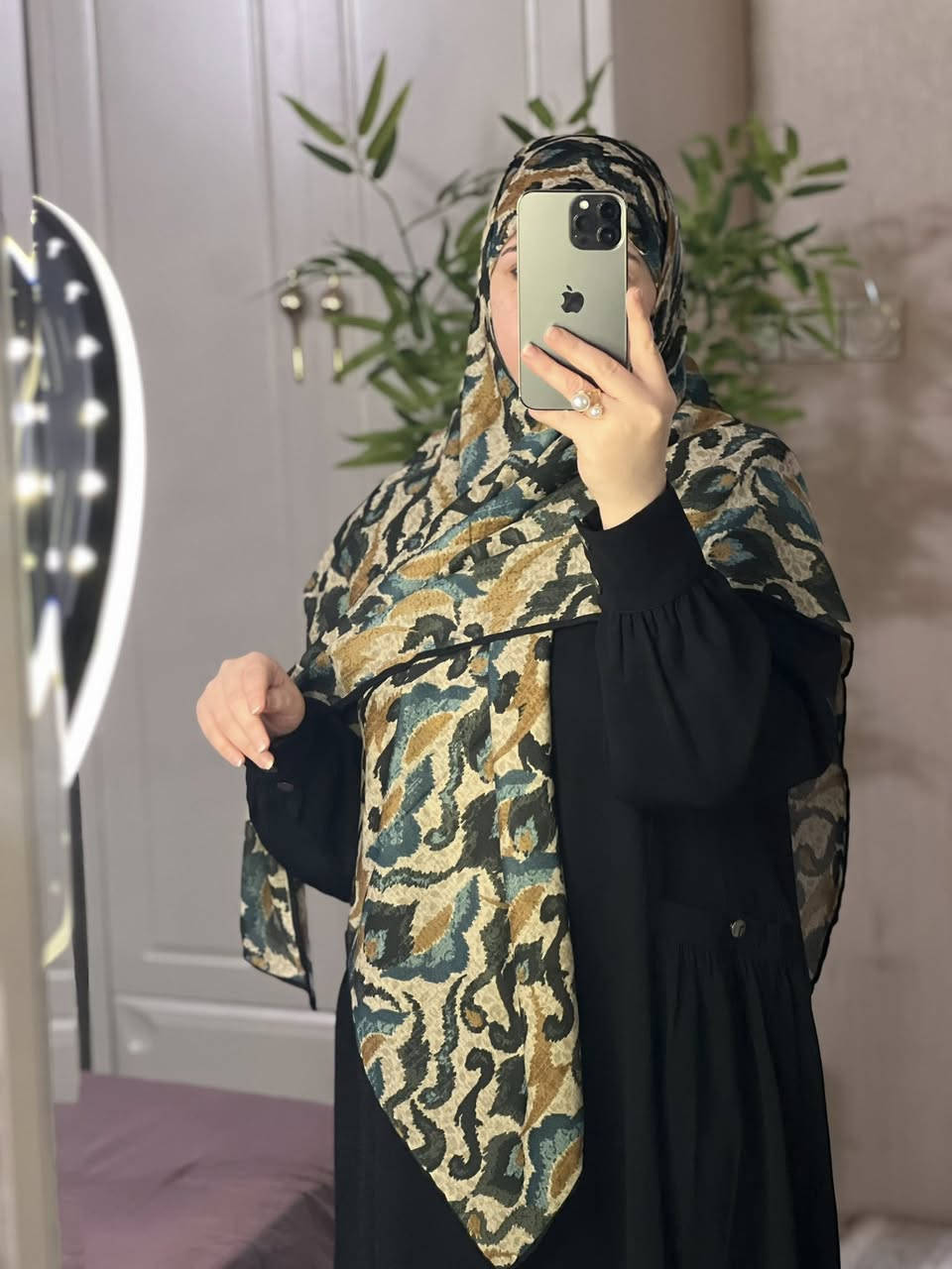 الـــحــجاب الــــقطن ✨
قـــيــاس: ١٤٥  ســـــم 

ســـعــــر : 8️⃣ ألـــــف 

.
.
.
.
.
. 
تــــوصــــيل لـجــميــع المـــحافظات


**إذا كنت صاحب هذا الإعلان وتريد حذفه لأي سبب، رجاءا أرسل رسالة إلى الدعم الفني**