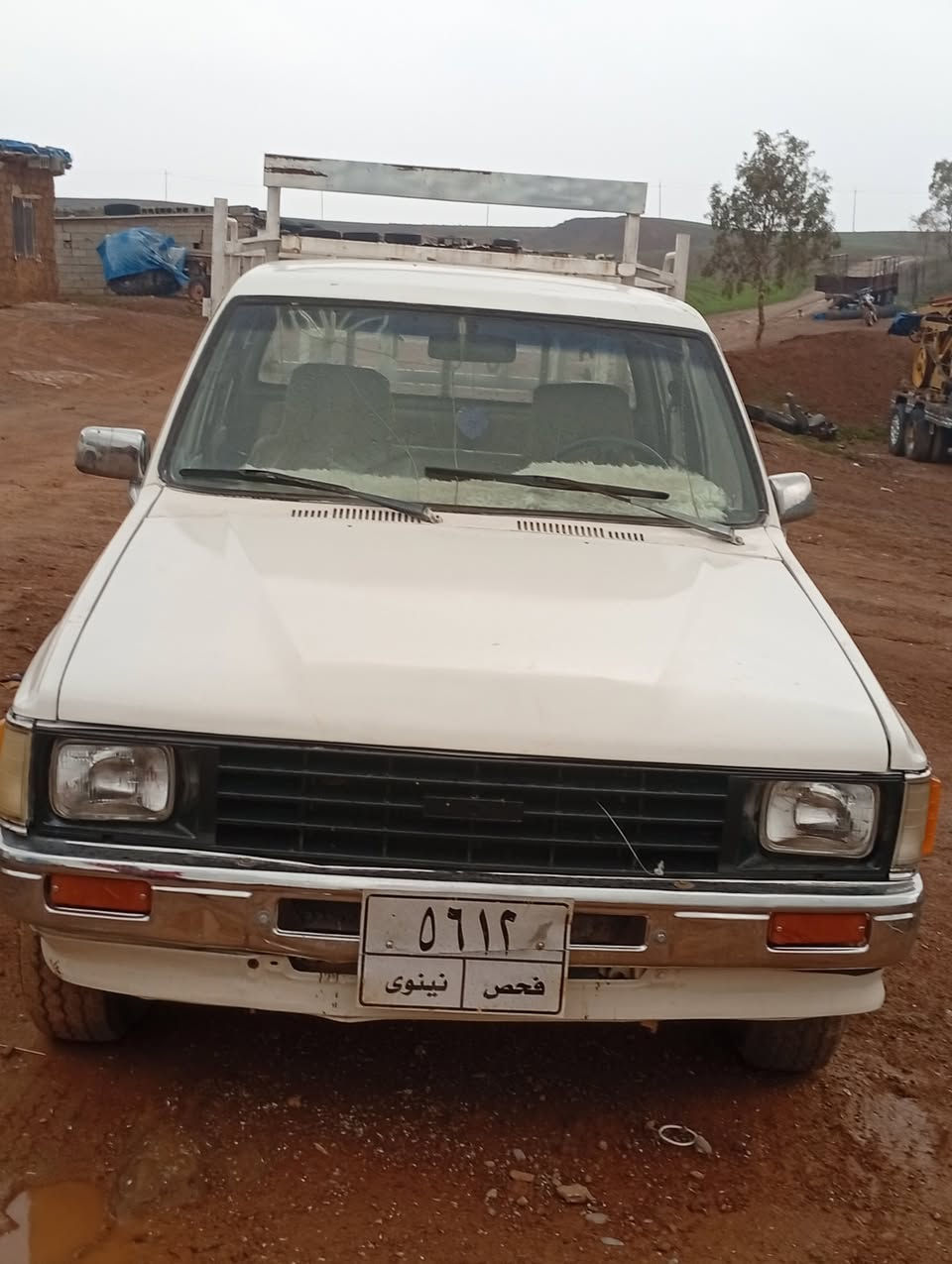 توێتا مۆدیل ١٩٨٥ ٤تایەی خاوێن گێڕو مەکینە بێ عەیبە مەسوفی نیە ئەوەش ڕەقەم ***********
