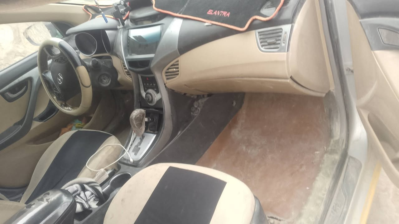 سلام عليكم انتره مضلع ميديل 2012
سياره جاهز ه رقم بغداد دولي بسمي  يردله ترتيب حادثه متجايه
سعر 65
وبيه مجال ‏‪***********‬‏
