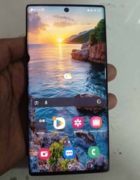 شريحة وحدة 5G • نقطة سوده بالشاشة • الظهر مكسور