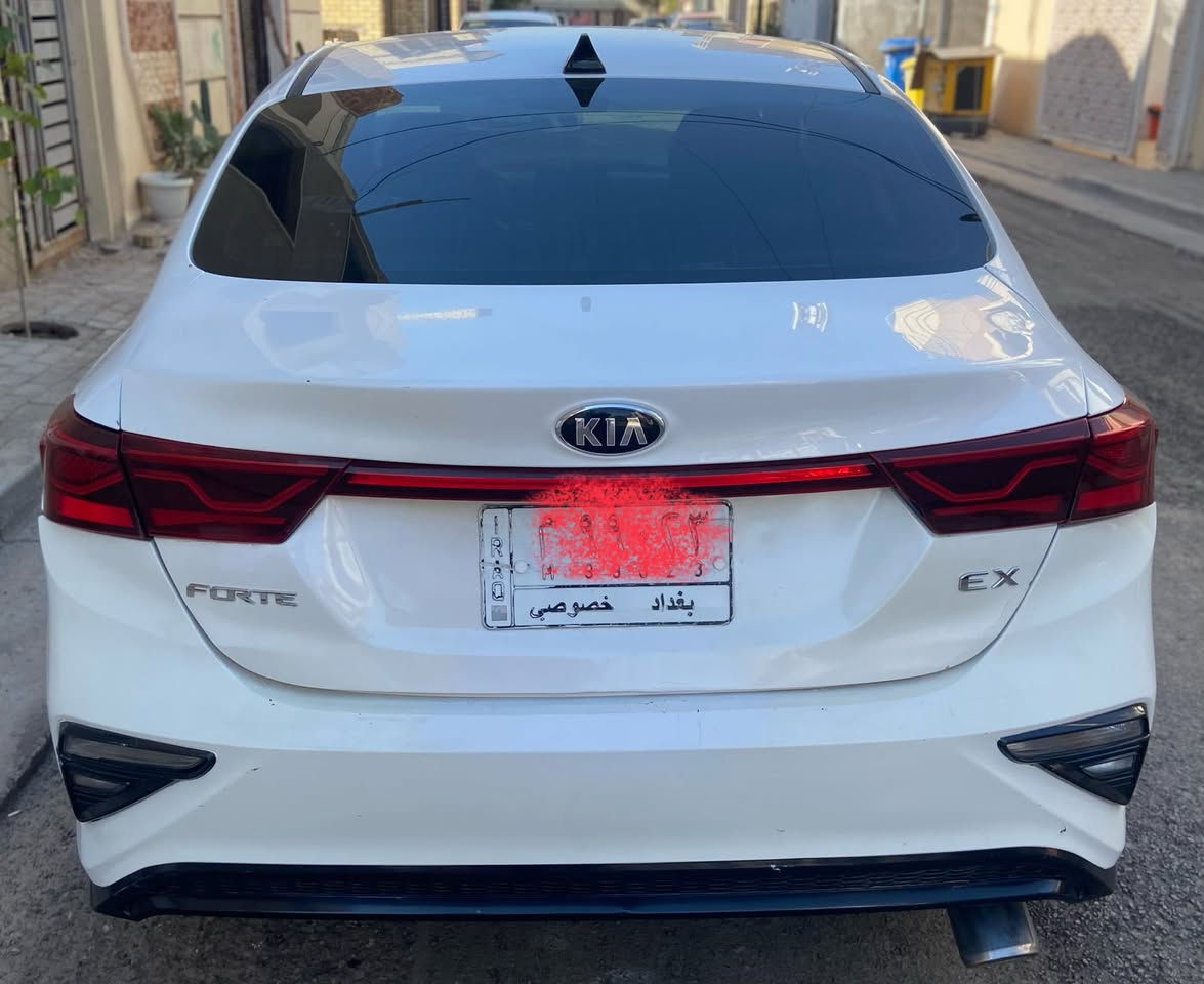 كيا فورتي 2019 EX وارد امريكي
-مكينة 2000 دوش
-كشنات جلد كهرباء
-رادار امامي 
-حساس وقوف
-تحكم استيرن
-شاشة نضام كار بلي
-كامرة دواره 
-لد امامي نهاري
-ثلاثة انظمة قيادة  
-مثبت سرعة 
-تحديد مسار
-مانع تصادم 
-مانع انزلاق  
-قياس ضغط الاطارات 
السعر127$
اتصال ***********
