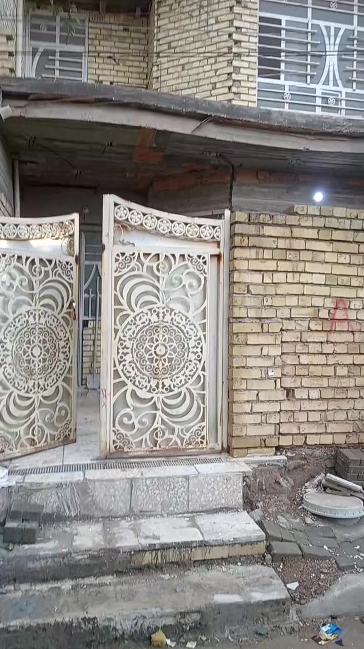 السلام عليكم
اعيد النشر
بيت مساحه 125 واجهه 6ونص نزال 20 قريب ع شارع كلش بصف جامع الشهيد رائد السعر 110
الاستفسار ***********
