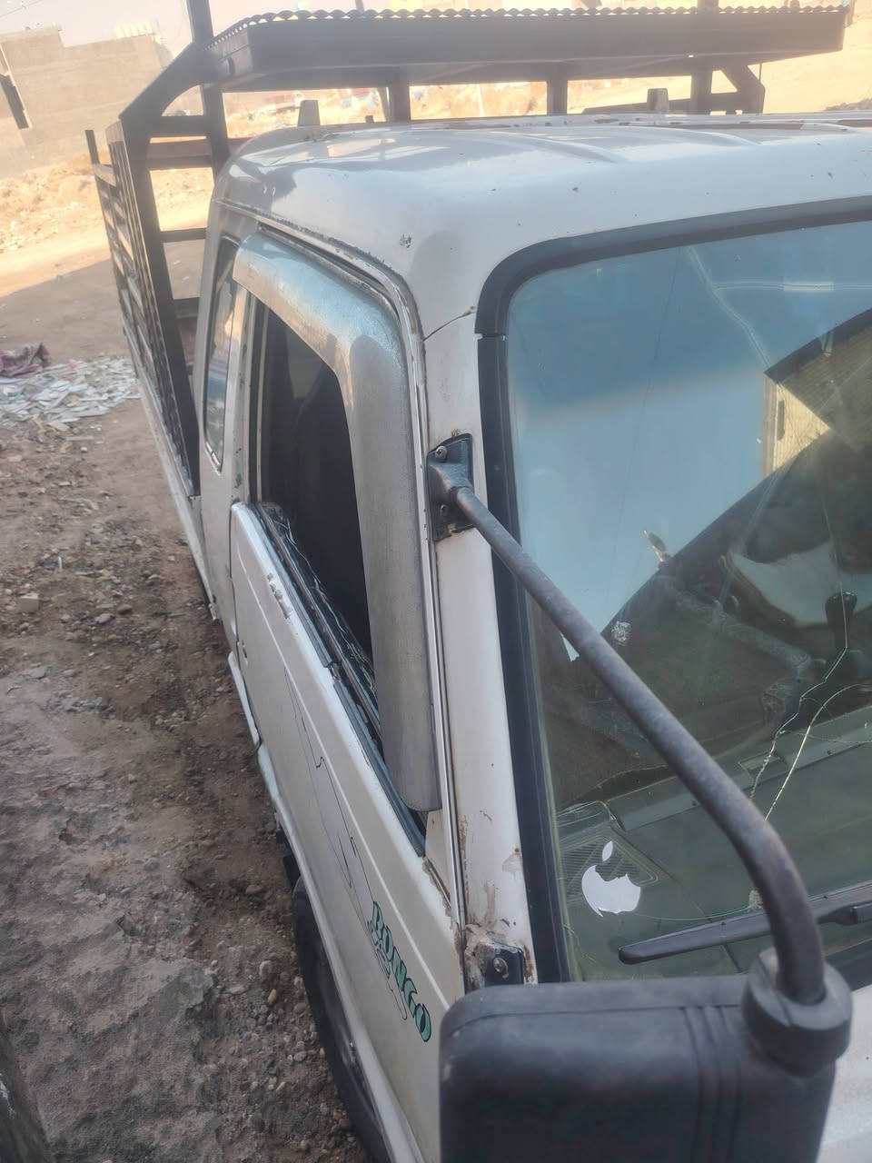 اسلام عليكم سياره كيه البيع موديل 1996سياره جاهزه رقم بغداد السعر 60وبيها مجال المكان بغداد تقاطع دويش الرقم***********
