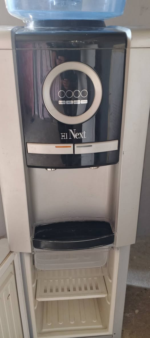 براد ماء  وضع شركه  شغاله حار اوبارد وفريزه تبريد ثلج اذا ماثلج ترجع ماطورها مامصلح الشراي يتصل ***********بي واتساب العنوان حي الانتصار يوجد توصيل
