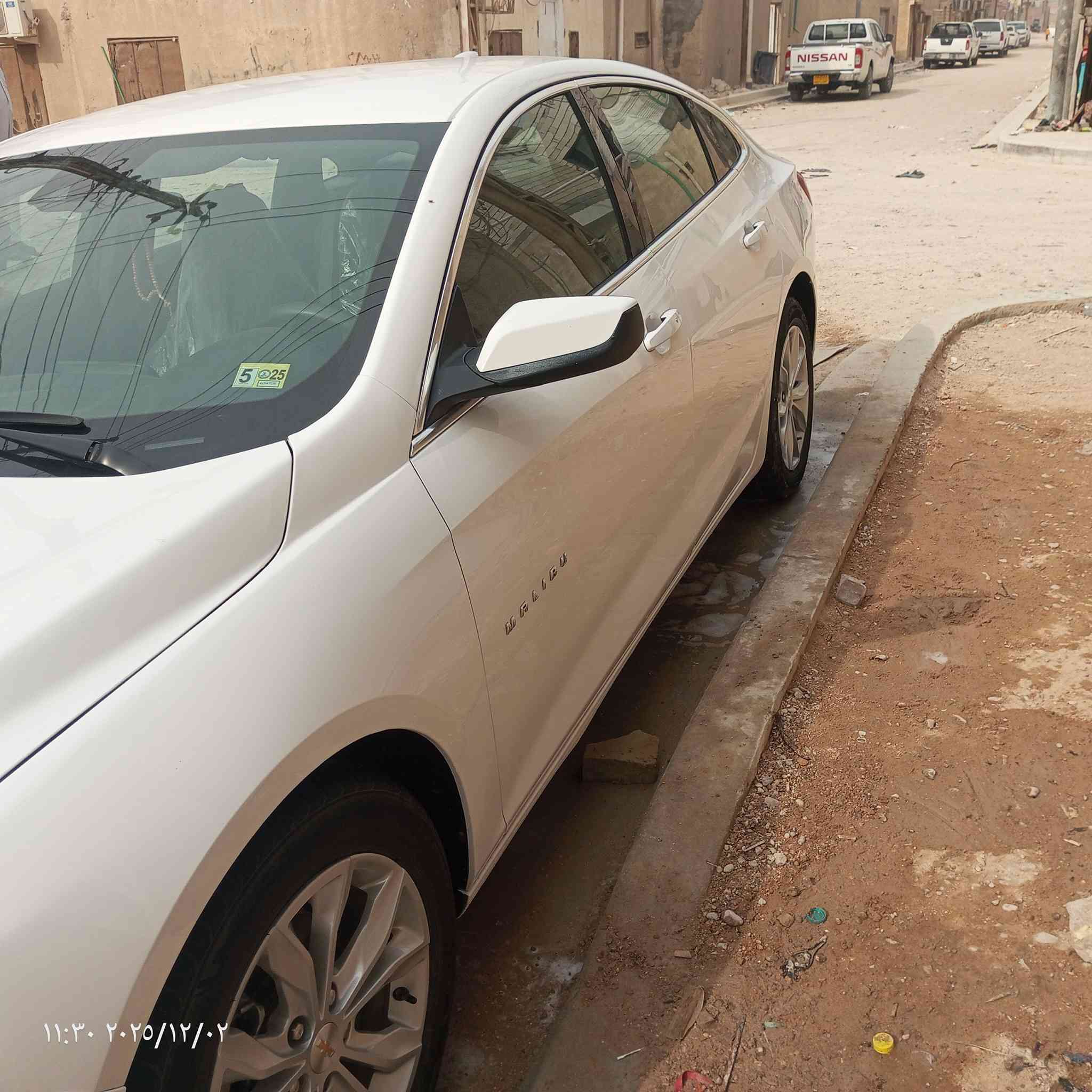 ماليبو  موديل 24  حادثها بنيد ودعامية أمامية فقط والباقي مكفول ماشية 24 الف ترقيم جديد بصرة السيارة باسمي المكان البصرة الزبير السعر 140   
رقم ***********
