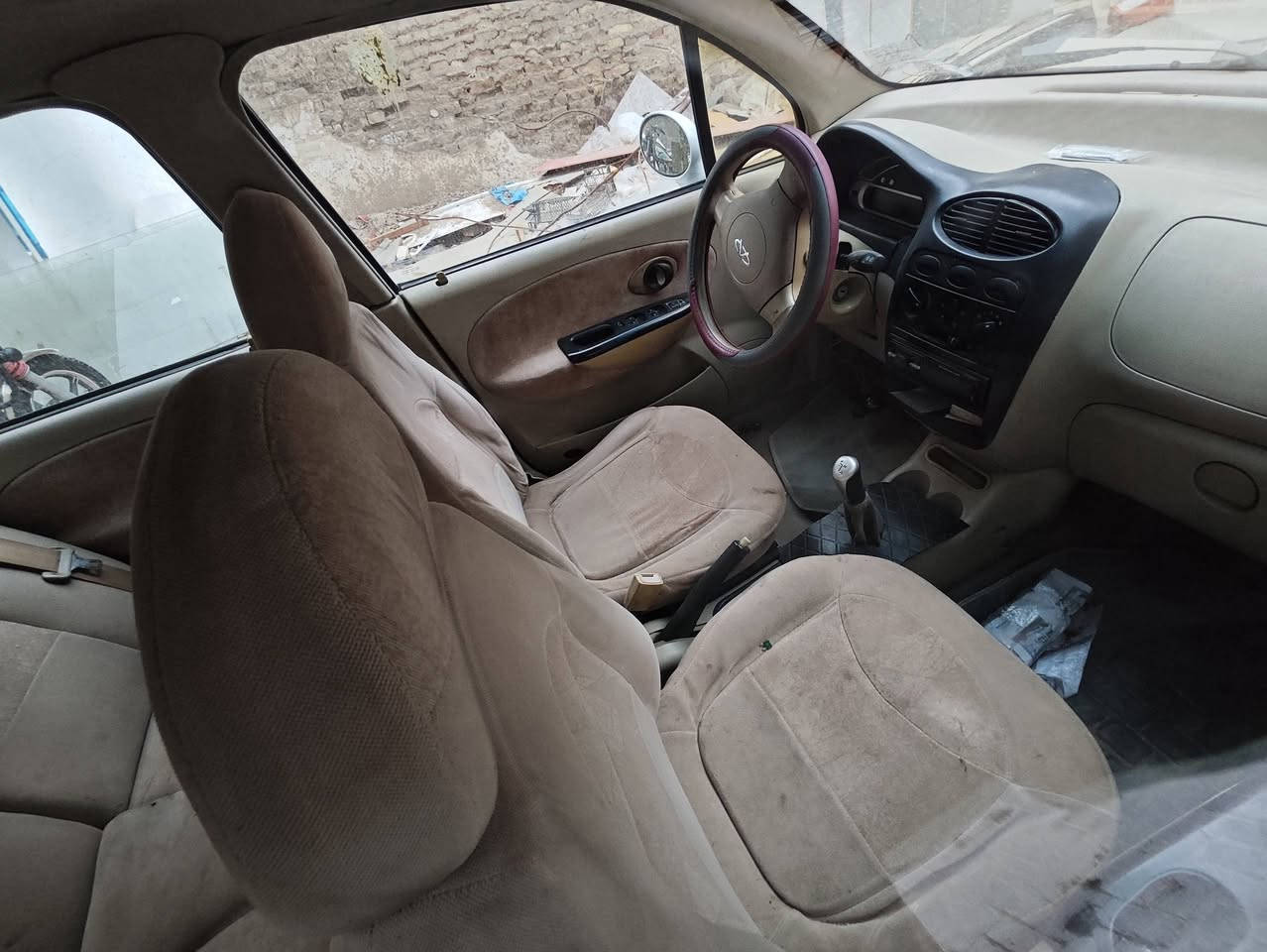 سلام عليكم كيو كيو 2013 كير اوتو نضيفه بس ملاحضات بالفيديو موجوده سعر 21 مكاني سماوه سنويه ساقطه ***********
