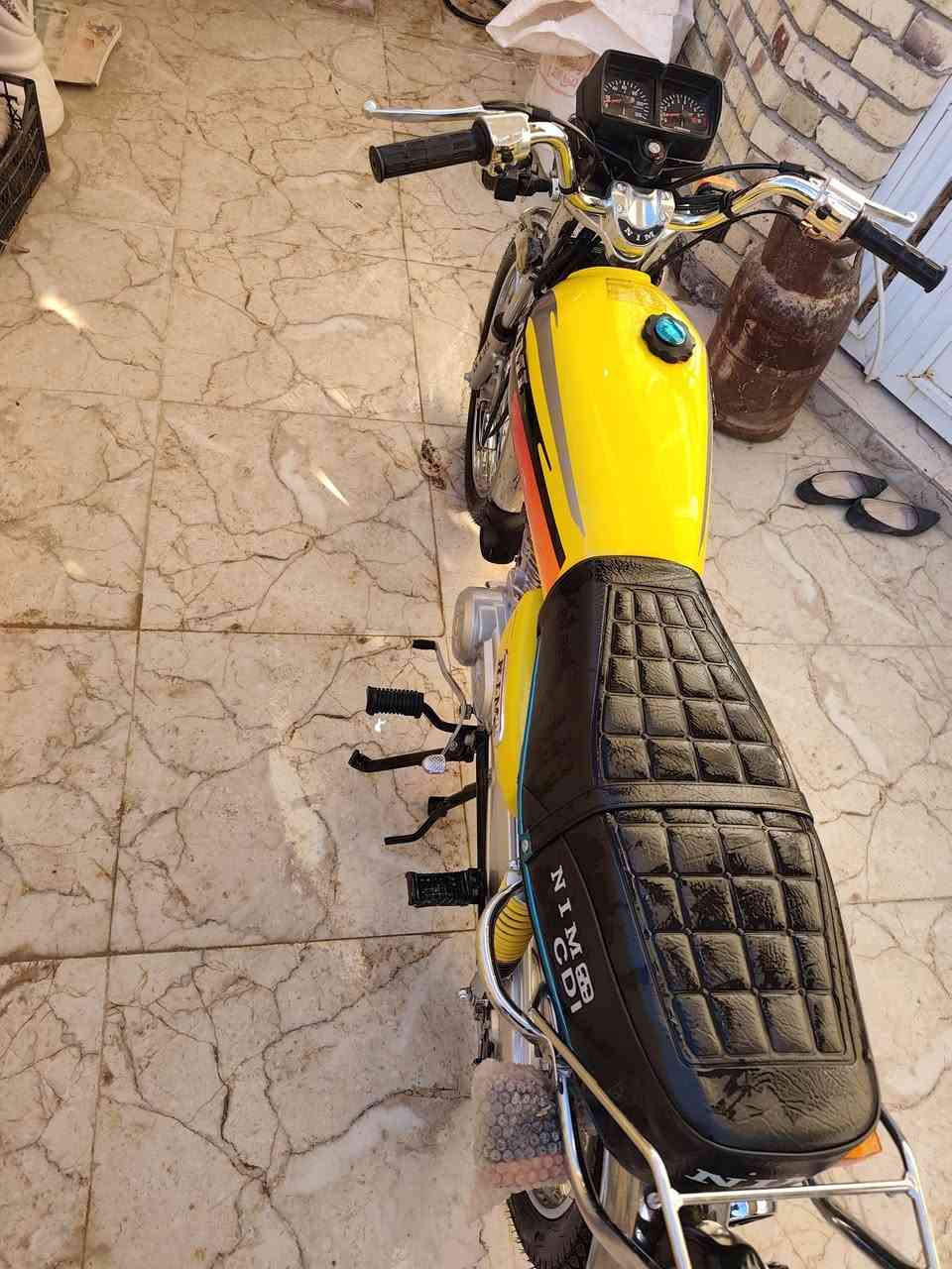 سلام عليكم اربعه كير للبيع موديل 25
دراجه صار 20يوم من خذتهه 
للبيع ع وضع شركه دراجه
***********
***********
