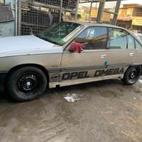 أوبل اوميكا. بيه محرك. بطه. VVT  كير اوتو  تبريد شغال جام كهرباء جاهزه...
