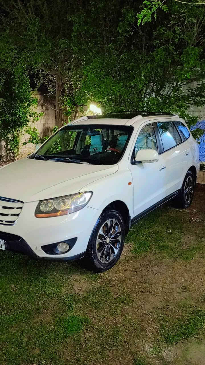 سلام عليكم سنتافي م2009 مكينه وكير جدد مكينه 6سلندر سياره فول مواصفات خليجيه فتحه رقم بغداد تحويل ثاني يوم تخم تاير كهربائية كله شغاله صدر امامي خلفي جديد ثلاجه🥶 7راكب حداديه جديده سعر 125 وبيه مجال بسيط رقم التواصل *********** بي وتساب *********** مكان فلوجه صقلاويه
