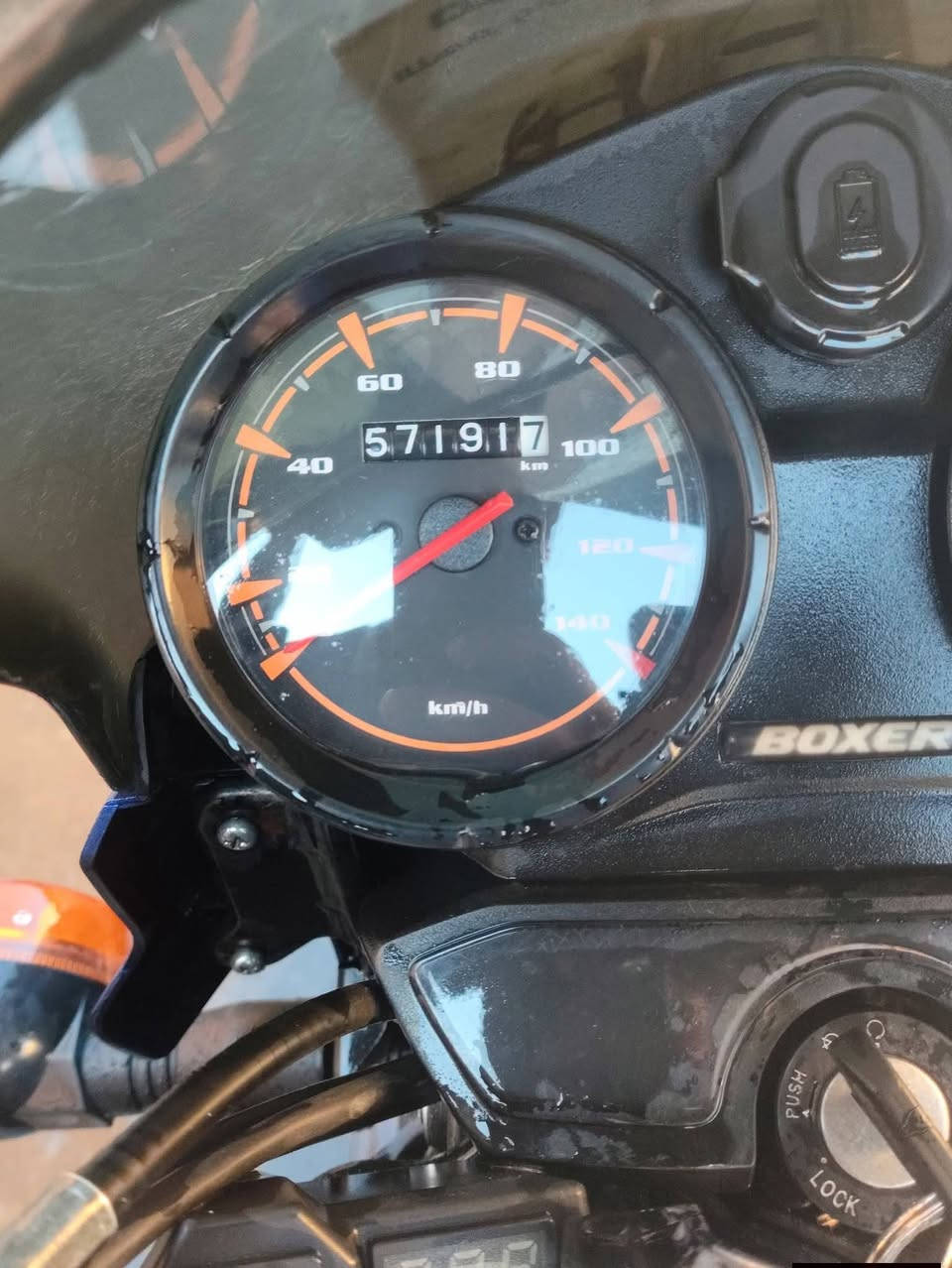 بوكسر هندي للبيع مديل 23 الدراجه خير من الله
سنويه بسمي العنوان بغداد مدينه الصدر 
السعر 2250 بيها مجال شي قليل 
خابرني وتدلل ***********
