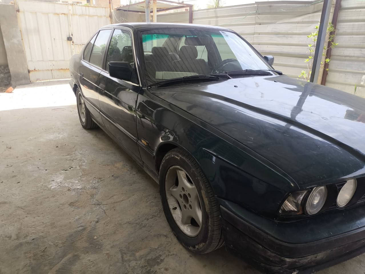 ٥٢٠ اصل ٢٥ موديل ٩٢
گير اوتو
كهرباء و تبريد مضبوطات
صدر و تاير جدد
مسمكرة و مصبوغة عام بدون حادث
رقم بابل بإسمي و السنوية بشهر الثامن تسقط
السعر ٤٧
***********

