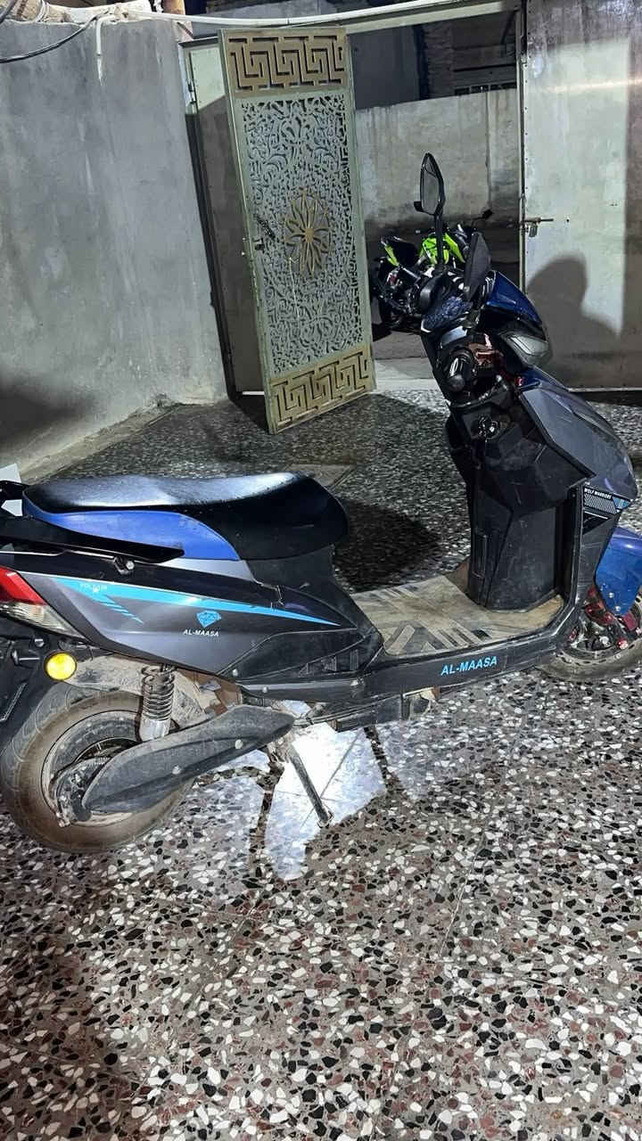 السلام عليكم باسكل شحن للبيع بطاريات جدد الكشر مثل ماواضح بل صور السعر450 بي مجال بسيط مكاني الرمادي الورار ***********
