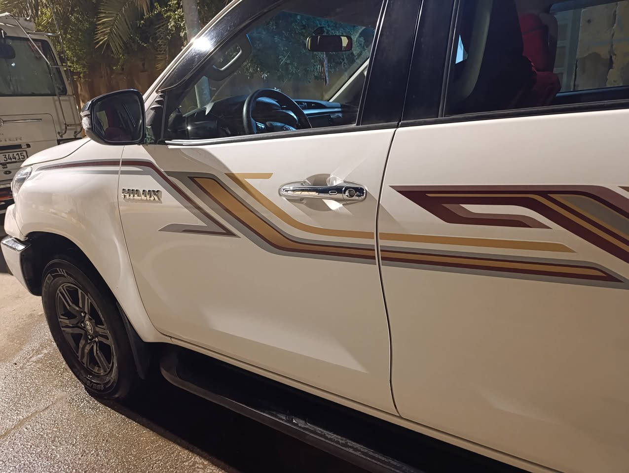 (السلام عليكم)
هايلوكس فور ويل، بانزين، گير اوتوماتيك، مكفولة  موديل 2021 رقم بغداد 
فول مواصفات /بصمة تشغيل +ابواب 
تبريد كشنات + مانع انزلاق +كاميرا وحساس. 
المسافة المقطوعة 135ألف كم 
السعر 285 ورقة $ 
للاتصال ***********
