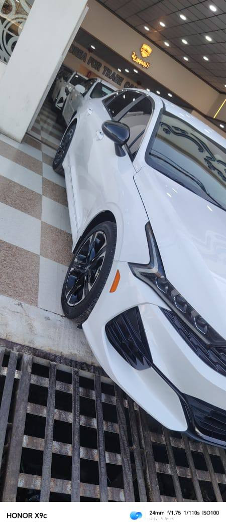 السلام عليكم 
K5 2024 
🟣فول مواصفات  
🟣بصمة تشغيل 
🟣بصمة ابواب 
🟣اشارة ترحيب 
🟣تشغيل عن بعد 
🟣لايت عدسة فول زينون 
🟣محرك 16 تيربو 
🟣كشنات هيتر 
🟣نقط عمياء 
🟣قيادة ذاتية 
🟣تحكمات ستيرن 
🔴شحن لاسلكي 
🔴اخت الزيرو ماشية 19m 
🔴تترقم شمالي
🔴 السعر 170$
🟣مكان السيارة موصل 
صور الحادث ورقم الشاصي ناشرهم 
***********
0751 612 6781
